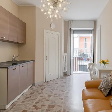 Relax B&b- Comfort Storico Nel Cuore Di بيت ضيافة Torre Maggiore